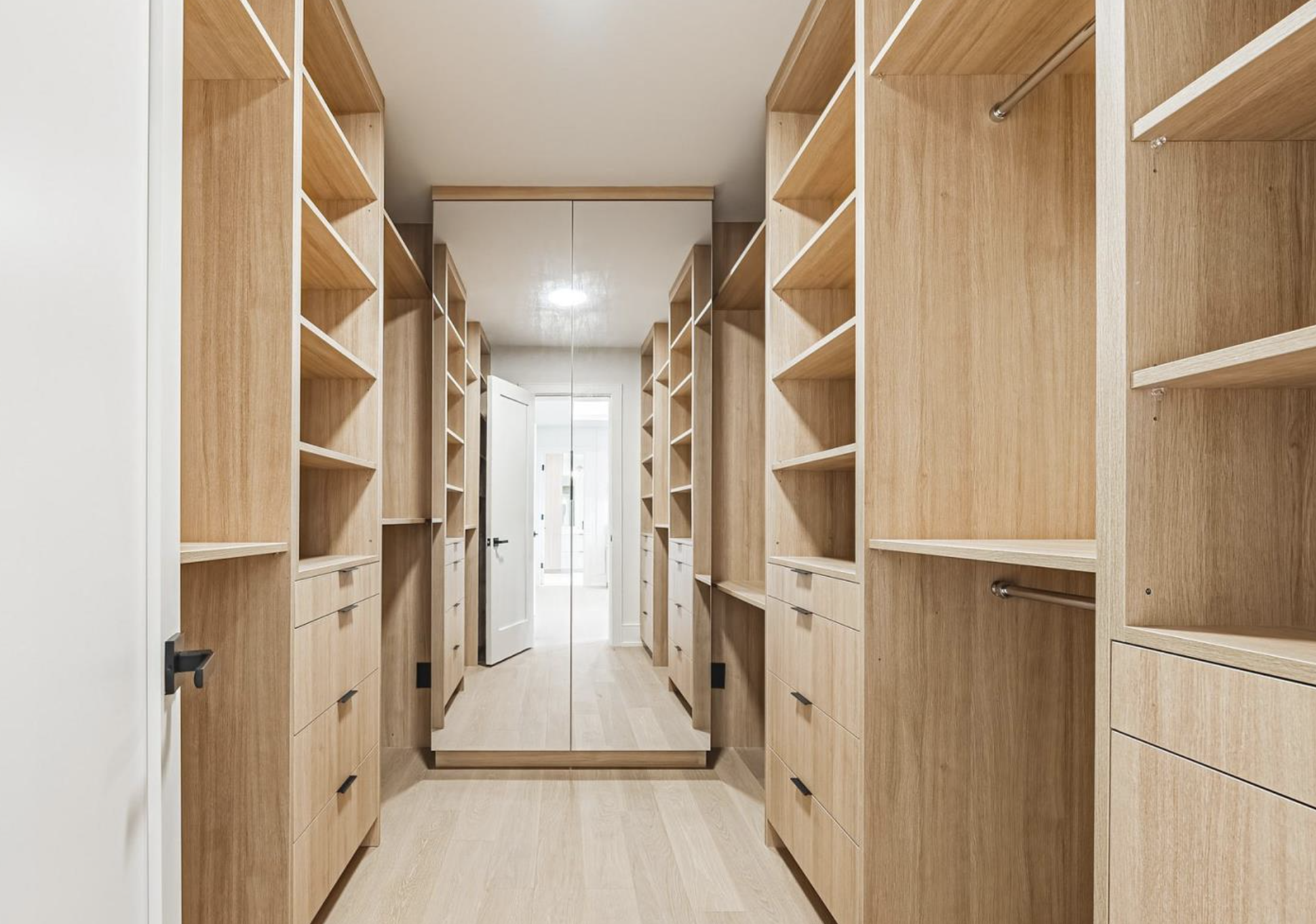 The Mount Cedar Residence — image 7